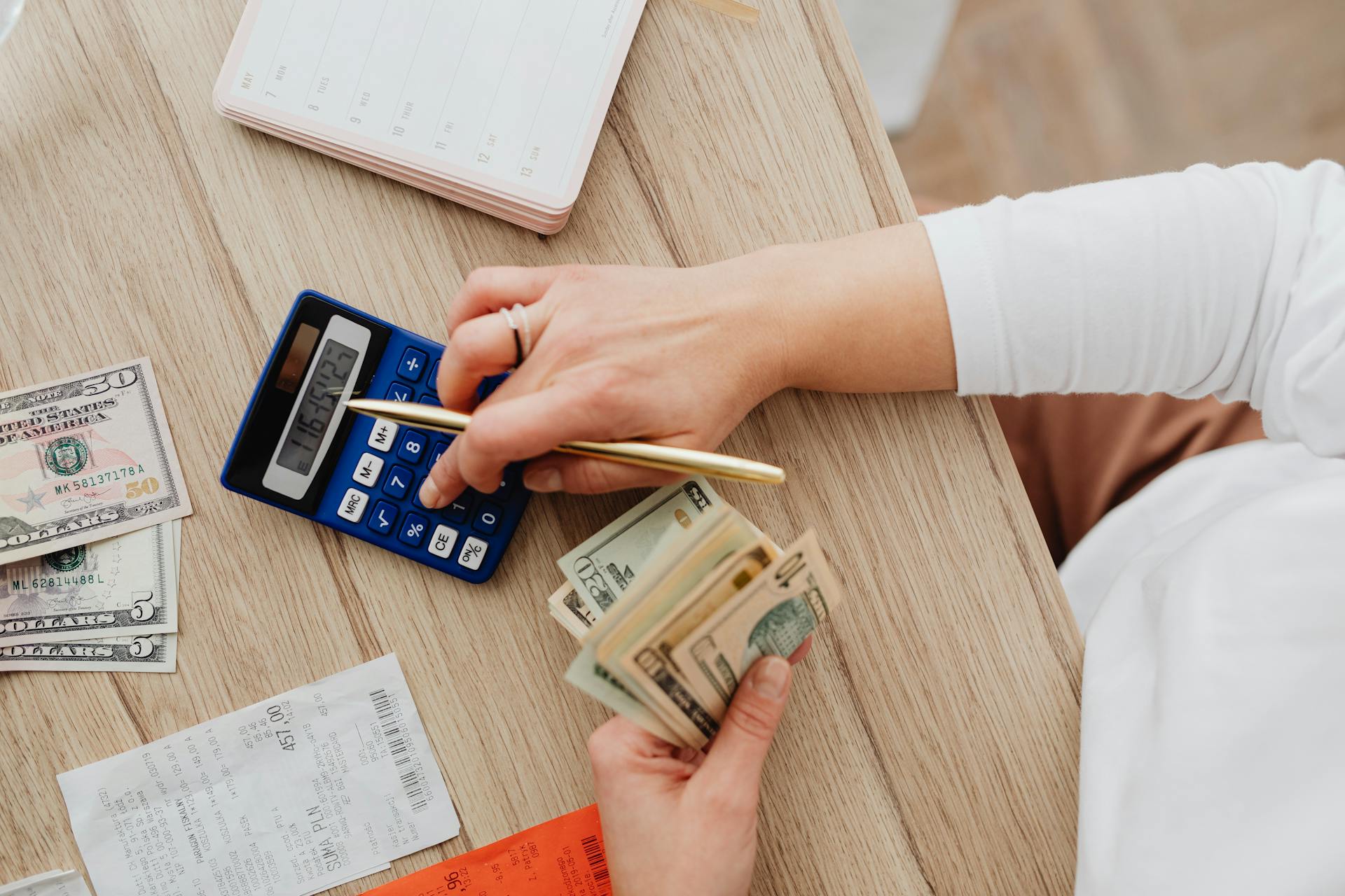 Quickly calculating a 15 percent restaurant tip using mental math