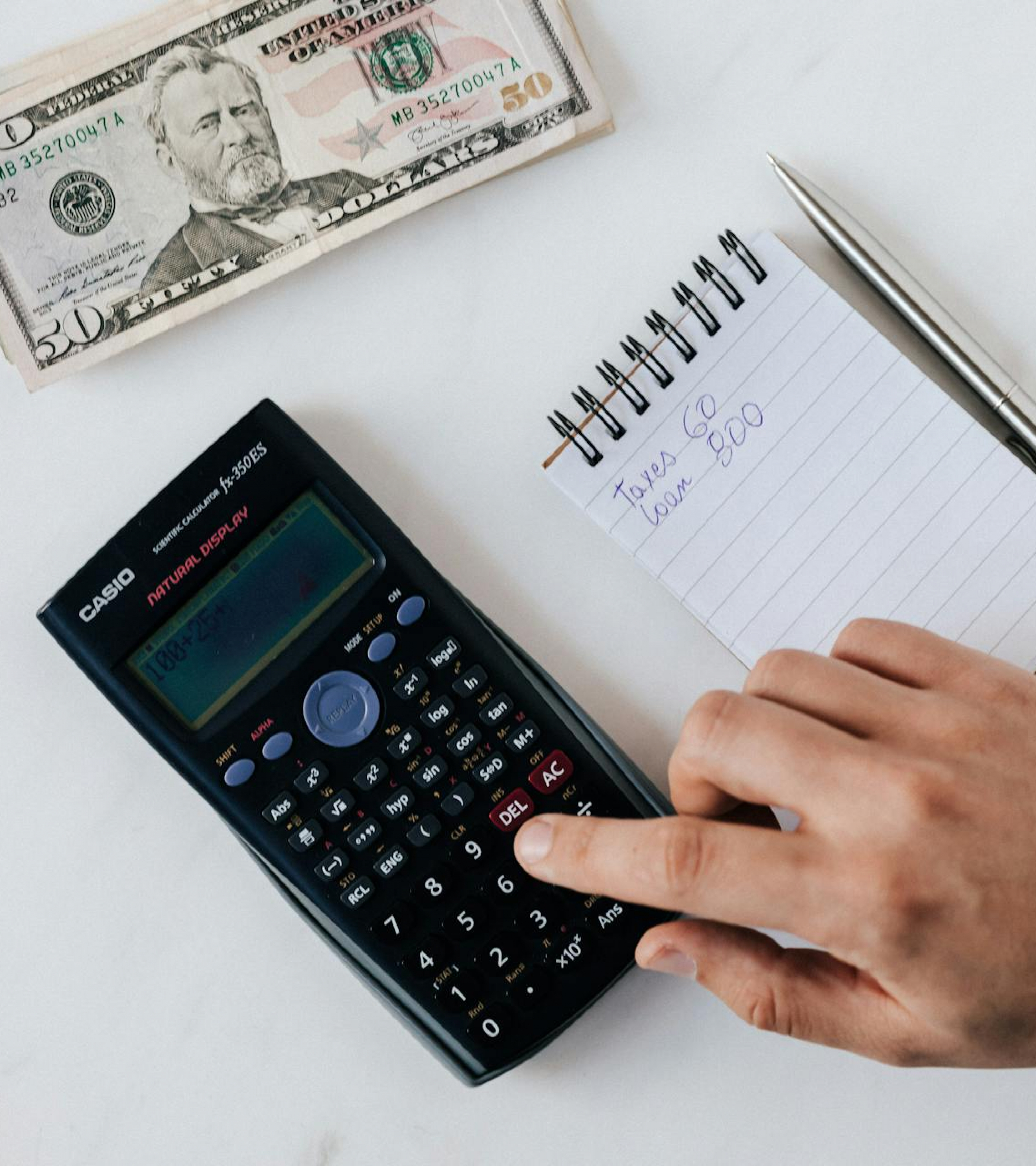 Free discount calculator showing sale price, total savings and out-the-door price with tax