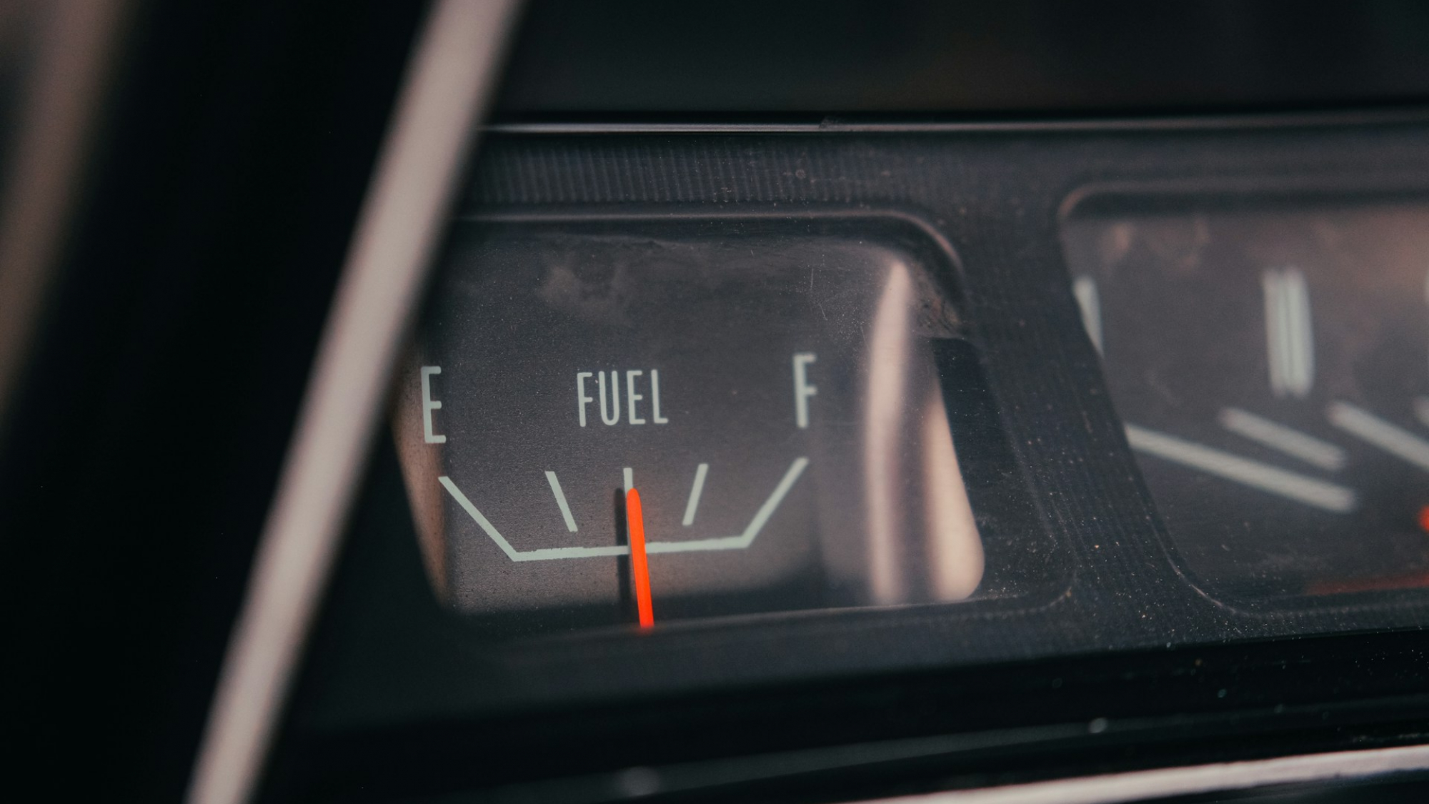 Free fuel cost calculator showing trip gas cost, fuel needed and cost per mile