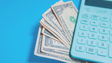 Free tip calculator showing bill amount, tip percentage and split per person
