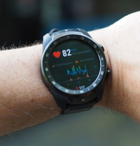 Free heart rate zone calculator showing max heart rate and five training zones