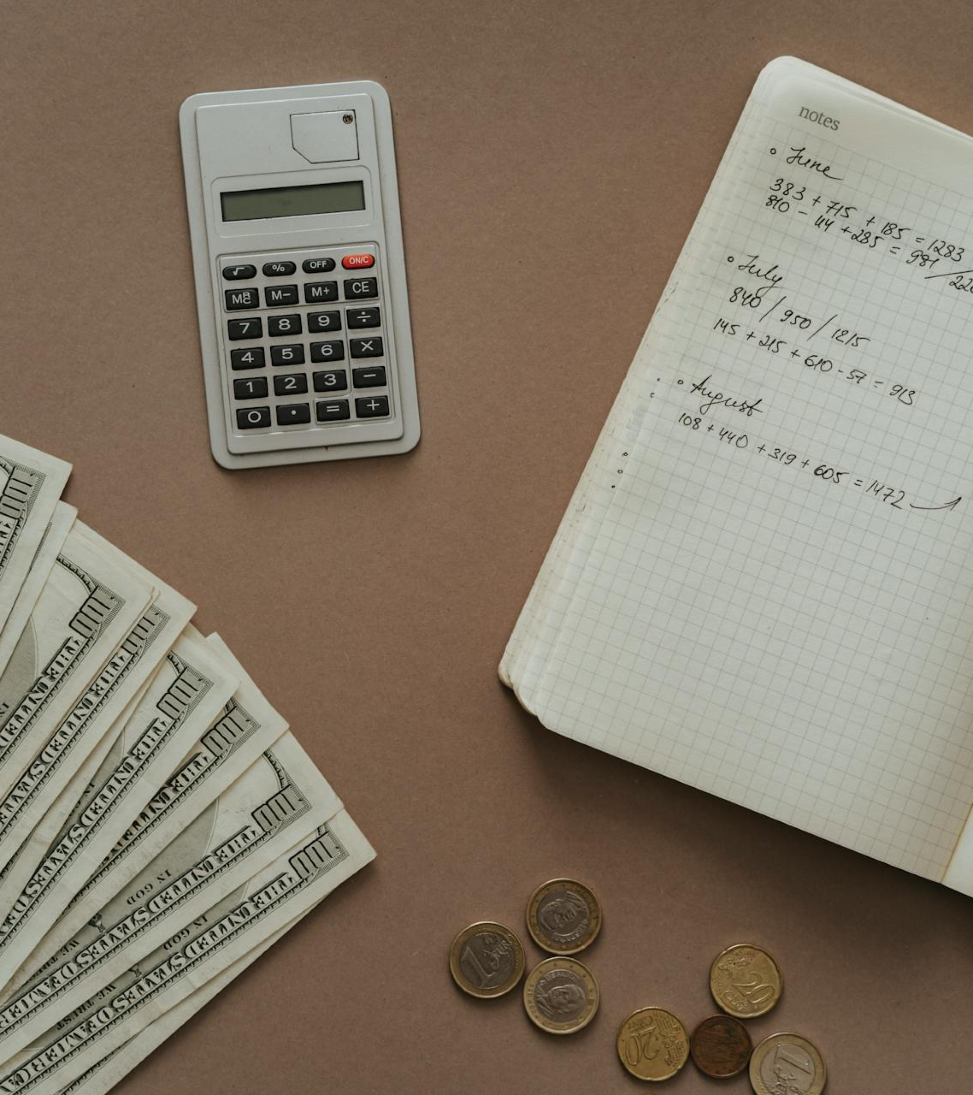 Free net worth calculator showing assets minus liabilities and total net worth