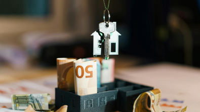 Free rent vs buy calculator showing break-even year, total costs and equity